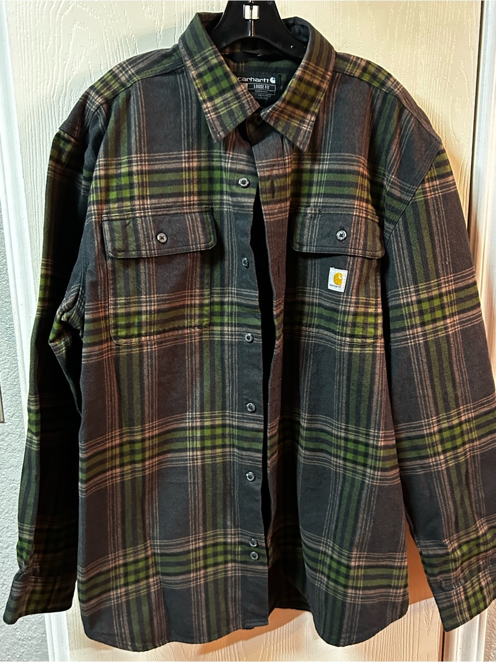 LOOSE FIT HEAVYWEIGHT FLANNEL LONG-SLEEVE PLAID SHIRT. SZ L. EC 100% Cotton